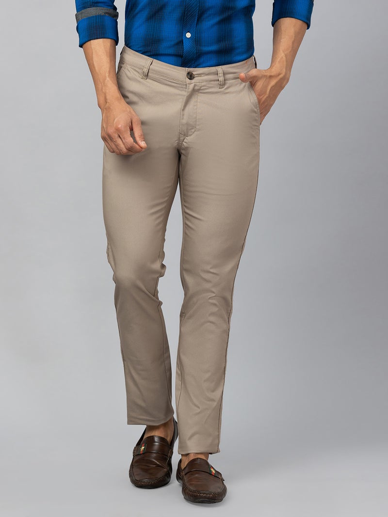 Globus Men Brown Solid Cotton Casual Slim Fit Chinos - Image 1